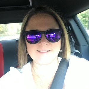 Meet your Posher, Tina